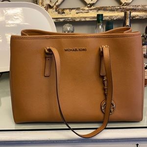 Michael Kors Hand Bag